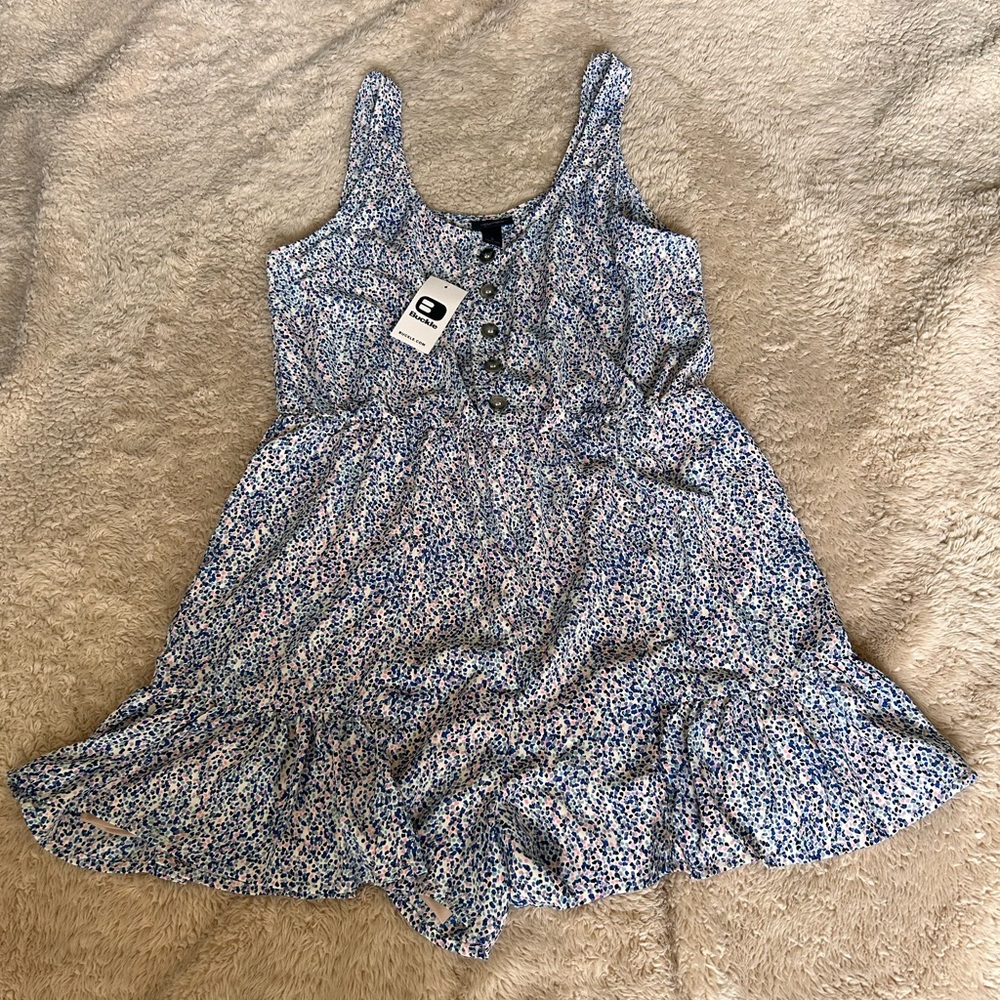 NWT Daytrip buckle romper